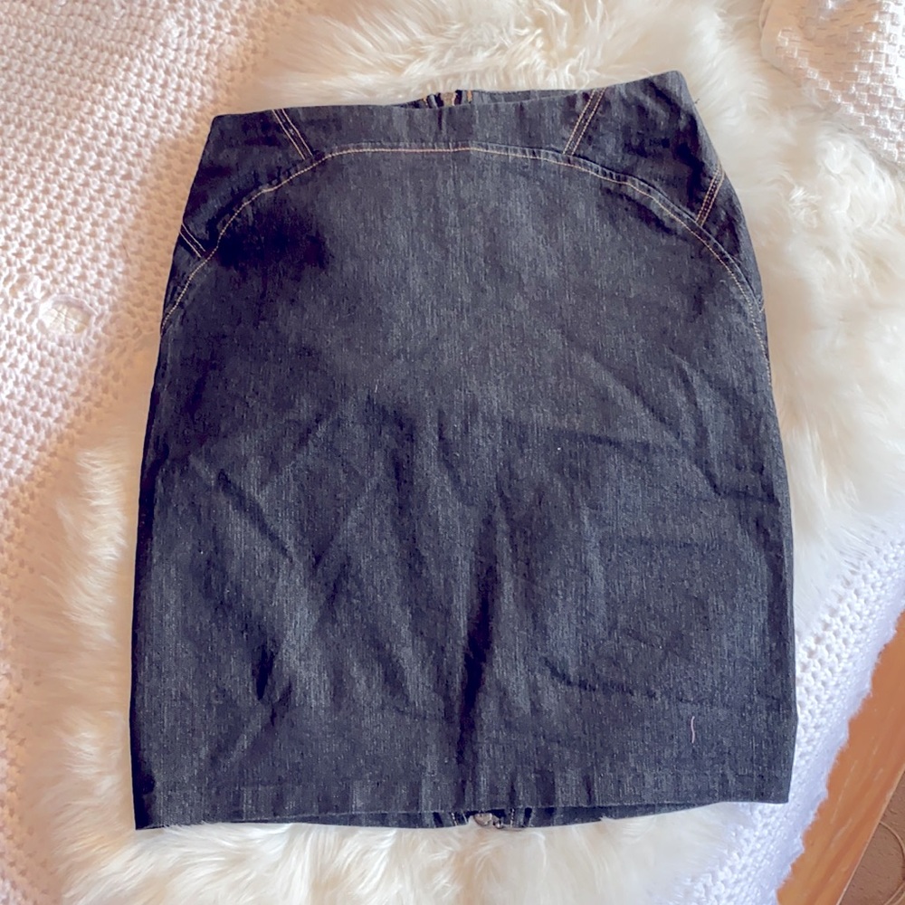 Bisou bisou black jeans pencil skirt 😁